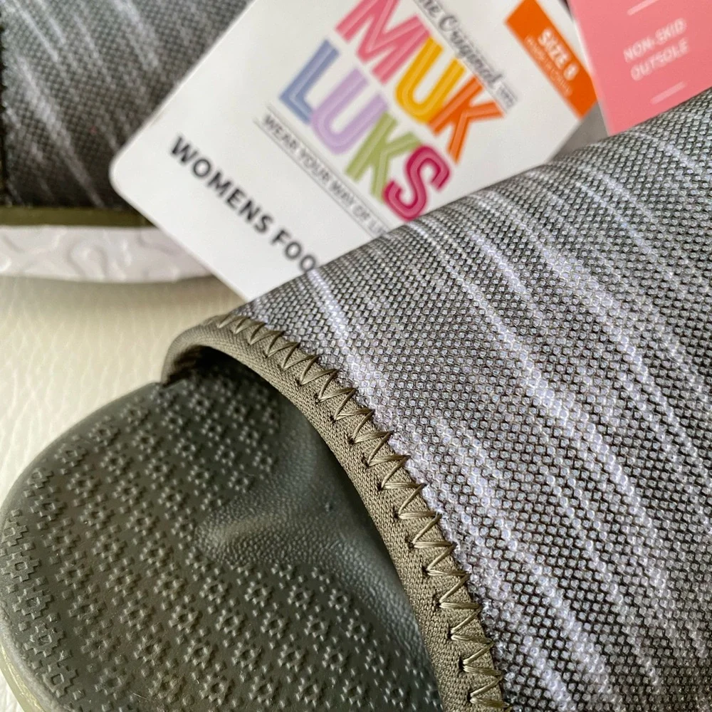 MUK LUKS Sandals